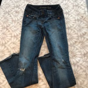 AEO "artist" stretch blue jeans